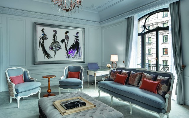 Dior Suite Living Room
