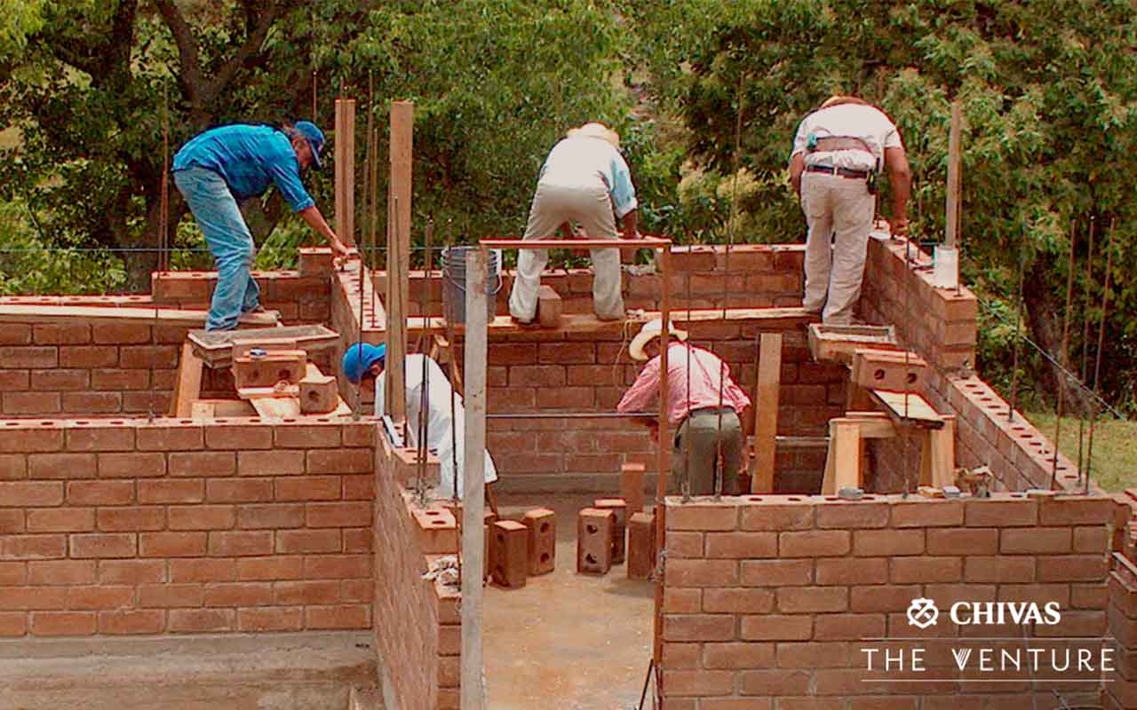 Construcción Échale a tu Casa con Adoblocks