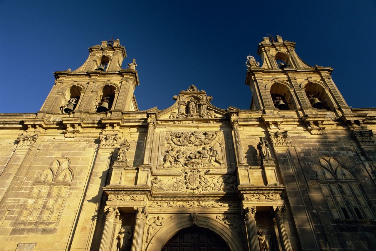 Fachada de la iglesia Santa María de los Reales, en Úbeda.