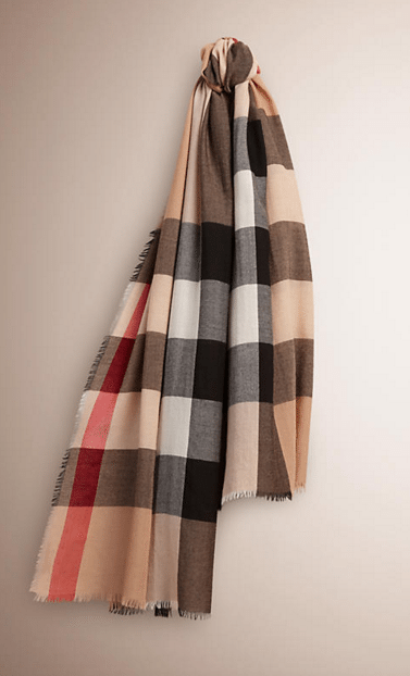 Cortesía: Burberry 
