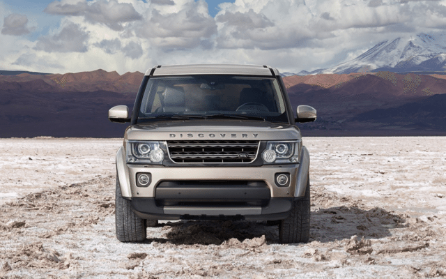 La camioneta Discover todo terreno de Land Rover 