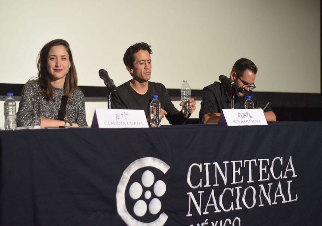 De izquierda a derecha: Claudia Curiel, directora de Bestia; Rafael Villegas, del equipo de programación y contenidos de Aural, y Rogelio Sosa, director de Aural. (Foto: Cortesía Aural.) 