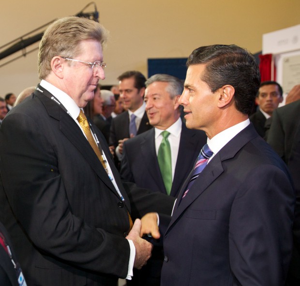 Germán Larrea y el presidente Enrique Peña Nieto. (Foto: Presidencia de la República)
