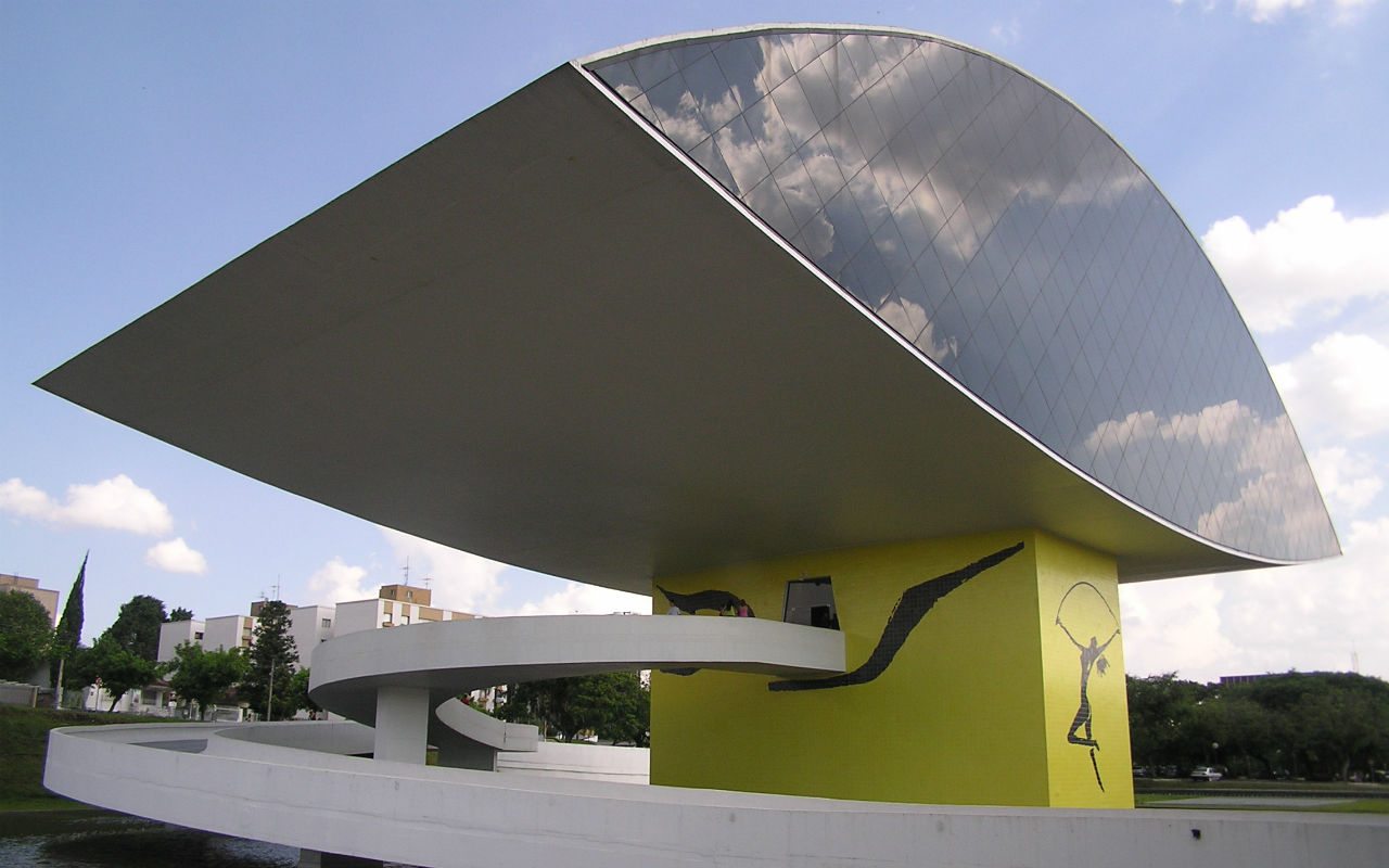 Museu_Oscar_Niemeyer_7_Curitiba_Brasil